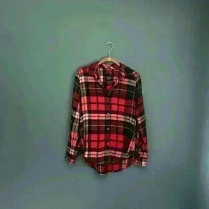 American Eagle outfitters amazingly soft plaid button-down top womans size XS‎